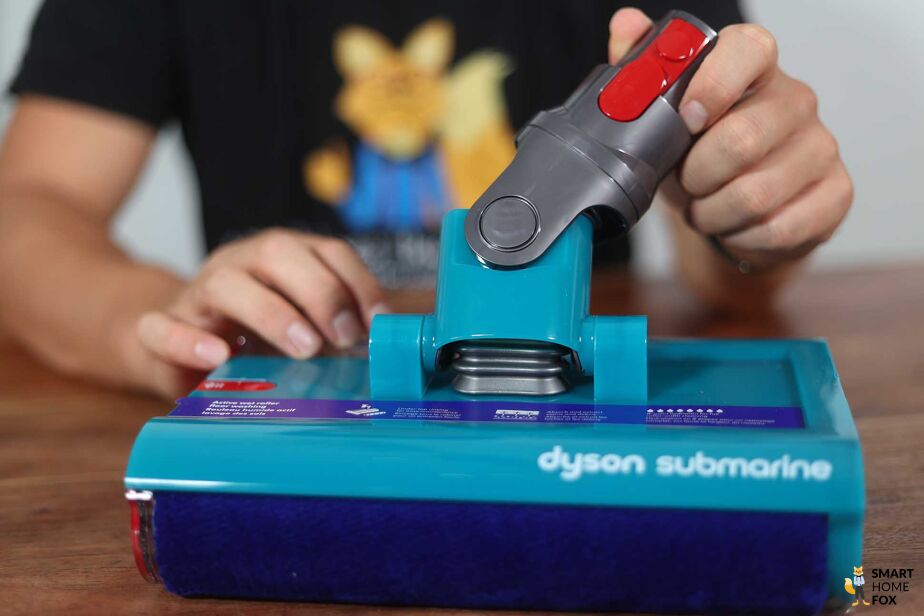 Test Dyson V15s Detect Submarine : l'aspirateur-laveur aux deux facettes -  Les Numériques