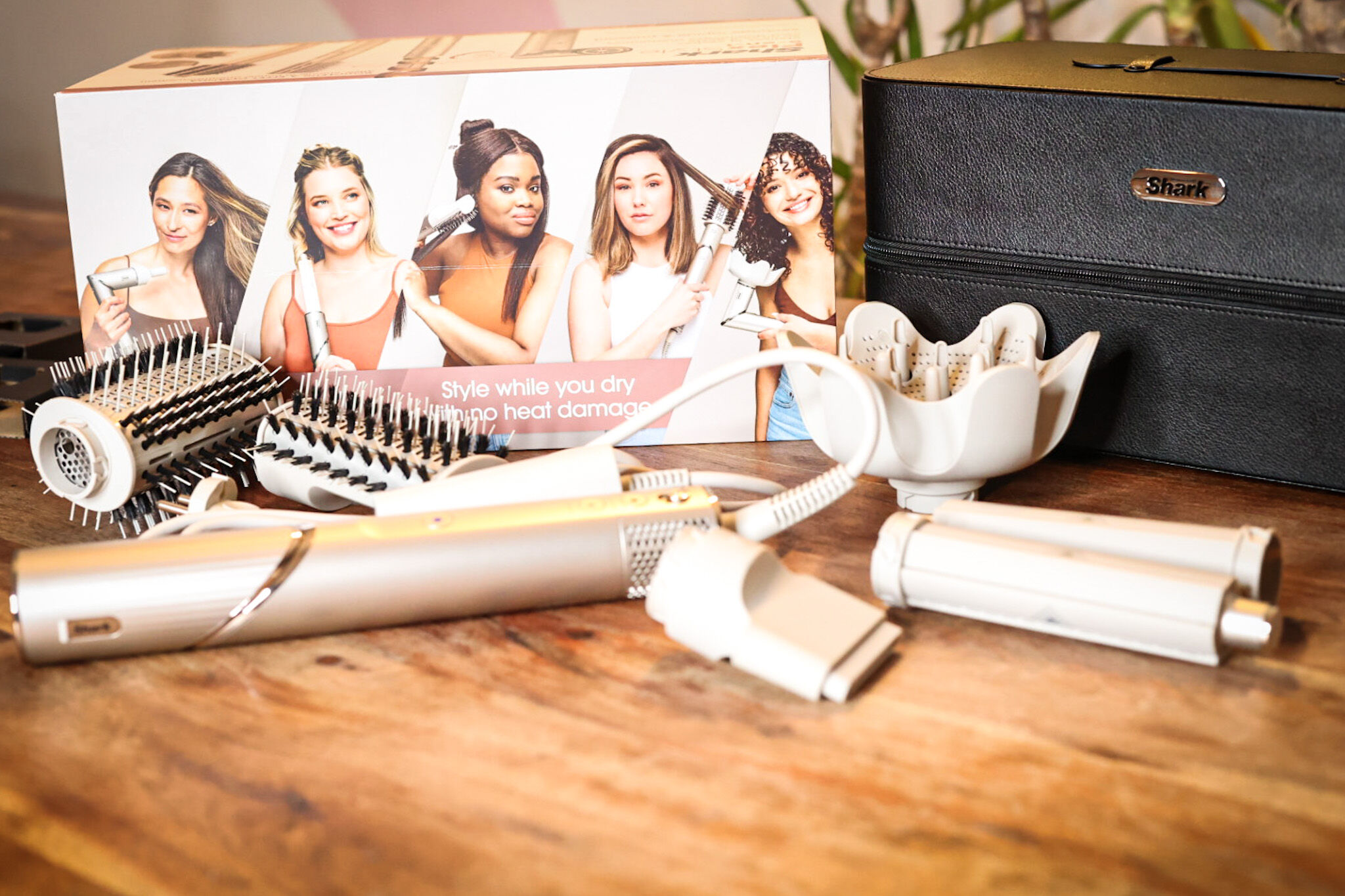 Sèche cheveux 5-en-1 Shark FlexStyle.