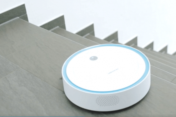 Aspirateur robot pour étages
